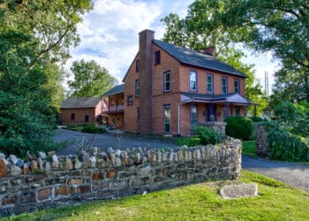 Henry Kehler’s Historic Locust Grove Inn